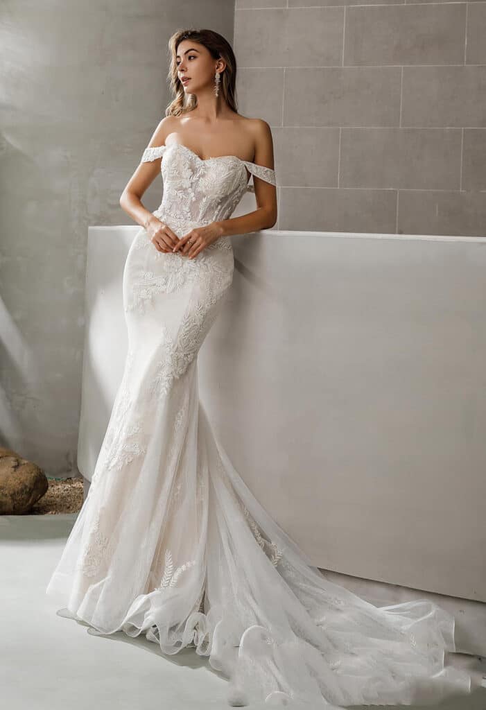 Sweetheart Neckline Lace-Up Back Formal Gown Jade main image 1